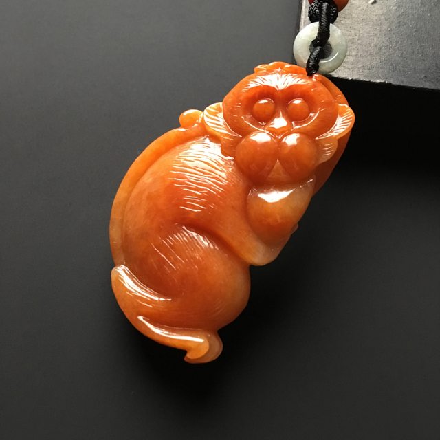 红翡灵猴献瑞 缅甸天然翡翠吊坠 尺寸54-33-12毫米