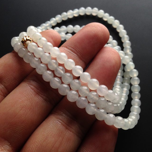 白冰翡翠项链 136颗 单颗尺寸5mm