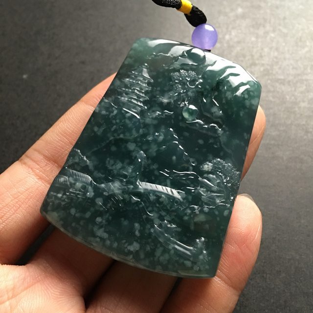 蓝水雪花棉悠然自得 翡翠吊坠 尺寸65-48-8.5毫米