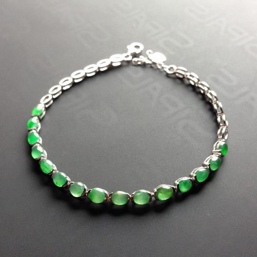 18k白金镶嵌 冰种阳绿翡翠手链