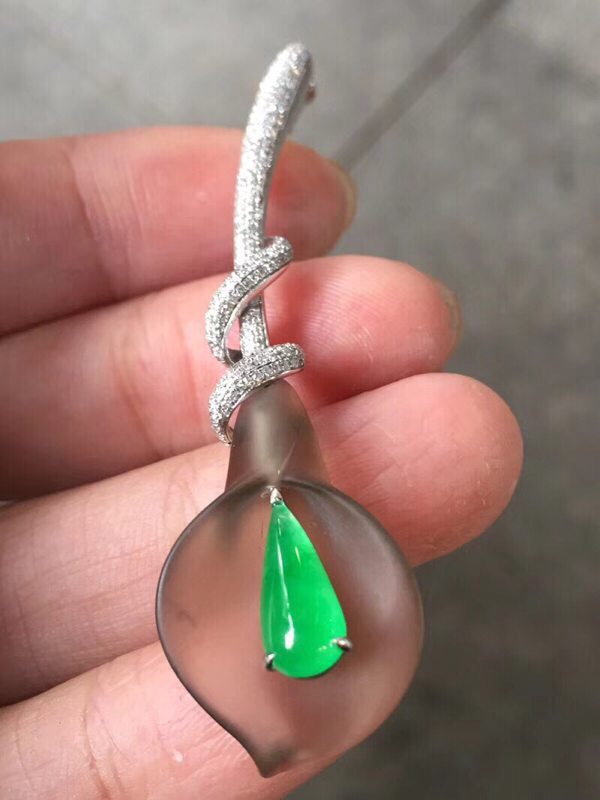 张玉堂每一件翡翠均是缅甸天然a货,欢迎任何形式的正规复检,愿承担