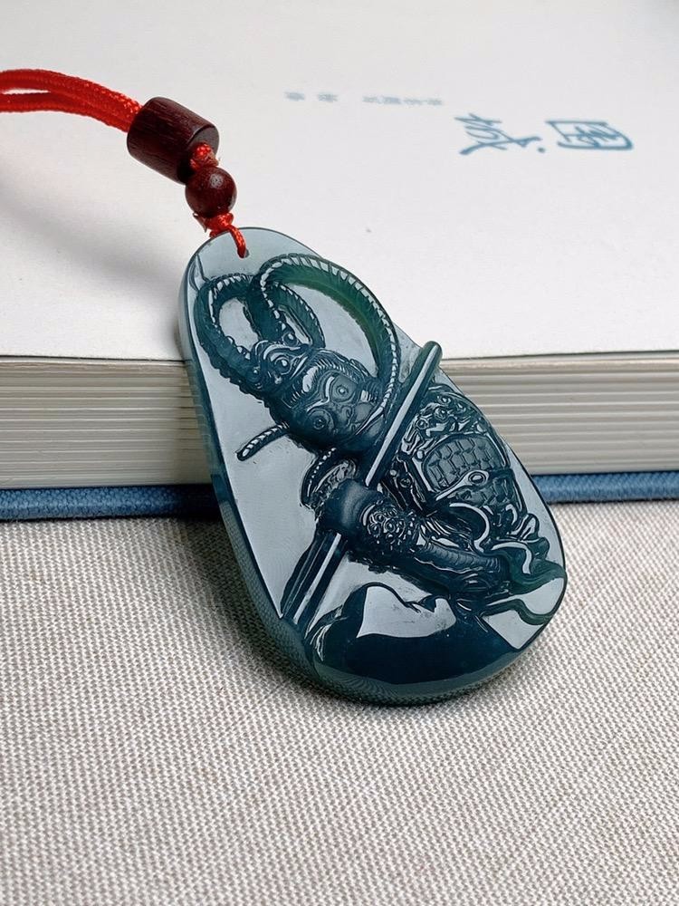 细腻蓝水翡翠齐天大圣